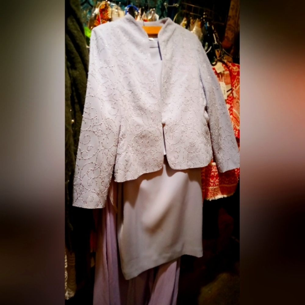 Albert Nippon embroidered suit size 4